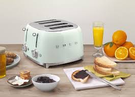 retro style 4 slice toaster smeg