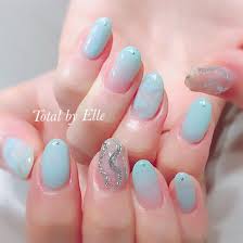 涼しげ夏ネイル 中指がアクセントで可愛い Total By Elle所属