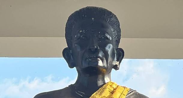 The Shrine of Lady Penh (Daun Penh):
