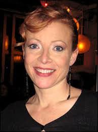 Elizabeth Canavan's Instagram, Twitter & Facebook