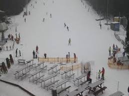 All information about the ski resort vaňkův kopec, trail map, elevation info, ski slopes, ski lifts, ski pass prices, town/village at the ski resort: Webkamera Skiareal Vankuv Kopec Ostrava Online Webkameryzive Cz