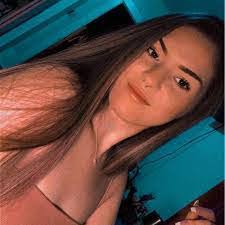 Nicole Hunsinger's Instagram, Twitter & Facebook