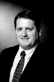 SENATOD JON KyL ADDDESSES GDADUATES