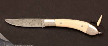 Couteau De Poche Hermine Phacochere N 4 Par Erwan Pincemin La Roche Du Feu Couteaux Pincemin Couteau De Poche Couteau Phacochere