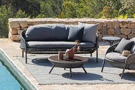 Vasi da esterno, portavasi moderni, fioriere da esterno ed arredamento arreda i tuoi esterni con decorazioni e dettagli che non passino inosservati adatti a tutti gli ambienti esterni: Arredamento Da Giardino E Terrazzo Di Tendenza Da Mebart Alto Adige