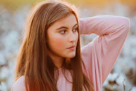 Sneak Peek ~Faglier Family~ They are such a beautiful family, Maegan and  Chesnie have their hands full being outnumbered by 4! 😍