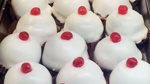 Le minne di sant'agata sono deliziose cassatine a forma semisferica che si preparano a catania in onore della santa protettrice della città. Minne Di Sant Agata Com E Nato Il Dolce Che Da Scandalo