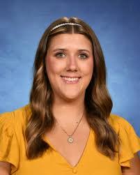 Mary Dray's Instagram, Twitter & Facebook