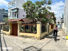 Giai thoại căn nhà cổ 115 năm ở TP.HCM: Nghề công xi heo và truyền nhân  giữ từ đường