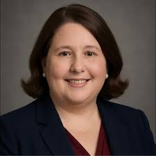 Hello everyone one I m a full time mom and house wife having 4 kids I study  till 12th grade good in English Urdu and poshtoo language I need any online  job