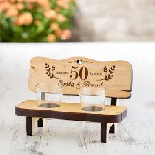 War die zeit auch oft nicht leicht, doch ihr habt das gold sicher erreicht. Schnapsbank Mit Gravur Zur Goldenen Hochzeit Personalisiert Holzbank Gravur