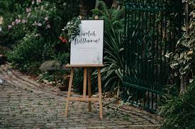 Eine echte fundgrube für alles rund um die hochzeit direkt unter la deko. Zelthochzeit Tipps Fur Eure Perfekte Hochzeit Im Garten