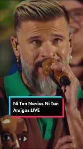 Ni Tan Novios Ni Tan Amigos LIVE Performance by Pedro Capó