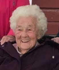 Jean Fowler's Instagram, Twitter & Facebook