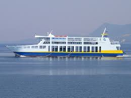 Στην αρκίτσα μπορεί κανείς να βρει κάθε λογής φρέσκα ψάρια, χταπόδια και άλλα θαλασσινά που αλιεύονται στον ευβοϊκό κόλπο. Yalini Bay Studios Enoikiazomena Dwmatia Sthn Arkitsa F8iwtidas Me 8ea Sth 8alassa