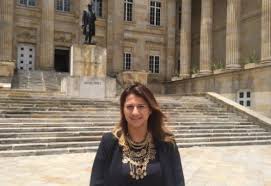 Senadora de colombia (centro democrático), periodista (upb), maestrías en estudios políticos (upb) y seguridad y defensa. Paola Holguin Suena Para La Presidencia Del Senado El Mundo