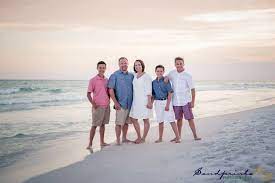 Family Beach Photos Panama City Beach 30a Family Photos What To Wear For Family Photos Www Sandp Beach Family Photos Beach Photoshoot Family Ventura Beach