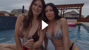 MAKING OUT WITH @Fandy IN THE POOL - Twitch