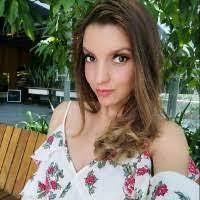 Donna Hofer's Instagram, Twitter & Facebook