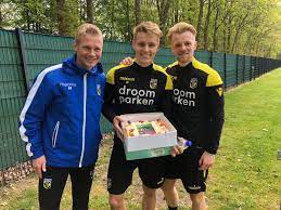 Df 24.06.2001 royal fc(burkina faso) 3 eric chardey chardey df 06.08.2003 sc majestic(burkina faso) 4 yashir moustapha ouedraogo o. Vitesse Fc Twitter Search