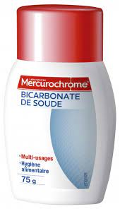 Apaisant, le bicarbonate de soude soulage aussi les démangeaisons liées à des problèmes cutanés tels que le psoriasis, l'urticaire, l'eczéma ou tout il suffit de le saupoudrer sur une brosse à dents humide. Mercurochrome Bicarbonate De Soude 75 G