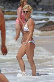 Select from premium britney spears beach of the highest quality. Celebrity Entertainment Looking Back At Britney Spears S Hawaiian Vacation Has Us Craving The Beach Popsugar Celebrity Photo 6