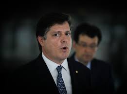 Deputado federal e presidente nacional do mdb. Rachada Oposicao Divulga Carta A Favor De Baleia Rossi Poder360