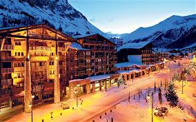 Discover the ski area with our ideas of routes or calculate your own route. Val D Isere Resort Guide Airport Transfers And Information
