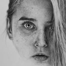 Monica Lee Creates Stunning Photo-Realistic Drawings With Just A Pencil