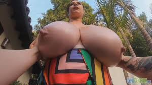 @FantasticRacks_s video Tweet