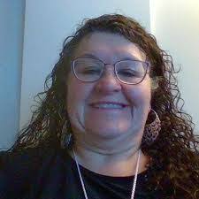 Clarissa Duncan's Instagram, Twitter & Facebook