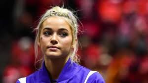 Diagnosed With Career-Ending Illness, Nebraska Huskers Wrestler Stages a  Triumphant Comeback