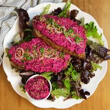 Les Tartines Au Houmous De Betterave En 2020 Recette Tartine Houmous Betterave Bien Manger