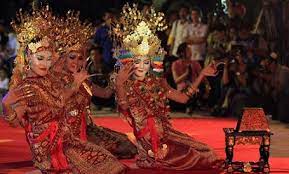 Tari Gending Sriwijaya Tarian Kolosal Penyambut Tamu Di Sumatera Selatan Www Iphedia Com