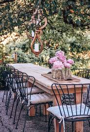 Makeup And Age In 2020 Diy Outdoor Table Outdoor Farmhouse Table Outdoor Table Plans