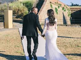 The newlyweds shared amazing wedding photos with brides, including pharrell looking dapper and kim and kanye having a seat. Kim K Kanye Wedding Dress 59 Off Plykart Com