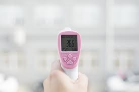 Pada kondisi tersebut, kita bisa merasakan demam atau panas di dalam tubuh, akan tetapi ketika diukur dengan termometer pada dahi, ketiak, atau bagian tubuh yang lain. Suhu Tubuh Normal Manusia Dari Bayi Sampai Dewasa Honestdocs