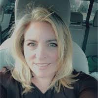 Tracey Hayward's Instagram, Twitter & Facebook