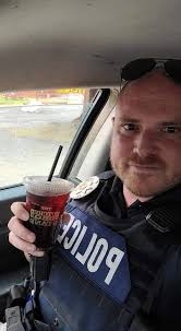 Police Officer Treated with Kindness by Bikers