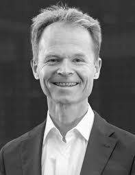 With great pleasure we extend a warm welcome and introduce Uli Bolze who  joins the IDAK Corporate Group from February 2025, taking