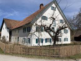 Eiswürfel werden als zutat, zur kühlung oder auch zur präsentation vielfältig. Bauernhofmuseum Jexhof Amper Kurier