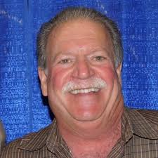 Tennessee Show Draws Collectors, Hall of Famers While Remembering Founder