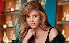 Here is the translation and the spanish word for star: Shakira S Reps Say The Pop Star Refutes Spanish Tax Fraud Claims