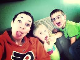 Nicole Ferrell's Instagram, Twitter & Facebook