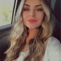 Belle Hartman's Instagram, Twitter & Facebook