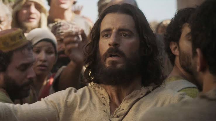 Jonathan Roumie Explains How THE CHOSEN Impacts His Life