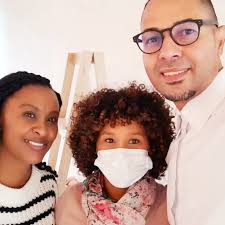 Roslyn James (@roslynojames) • Instagram photos and videos