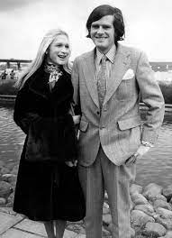 Lady Colin Campbell S Husband Couldn T Touch Her When He Found Out She D Been Raised A Boy Mirror Online