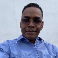 Dewel Angle's Instagram, Twitter & Facebook