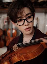 Vivienne Wang (@vivienne14247)